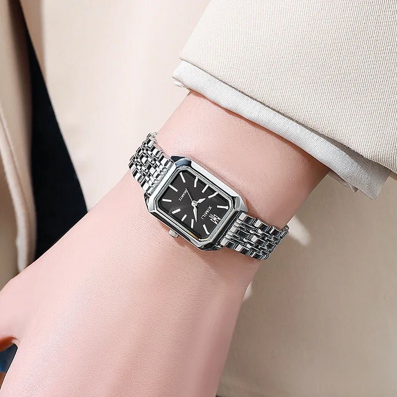 #montre_luxe# #accessoire_femme# #bijoux# #cadeau_femme# #montre_étanche# #montre_ajustable# #idée_cadeau# #mode_femme# #tendance# #élégance# #style_intemporel# #design_moderne# #montre_class