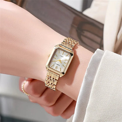 #montre_luxe# #accessoire_femme# #bijoux# #cadeau_femme# #montre_étanche# #montre_ajustable# #idée_cadeau# #mode_femme# #tendance# #élégance# #style_intemporel# #design_moderne# #montre_class