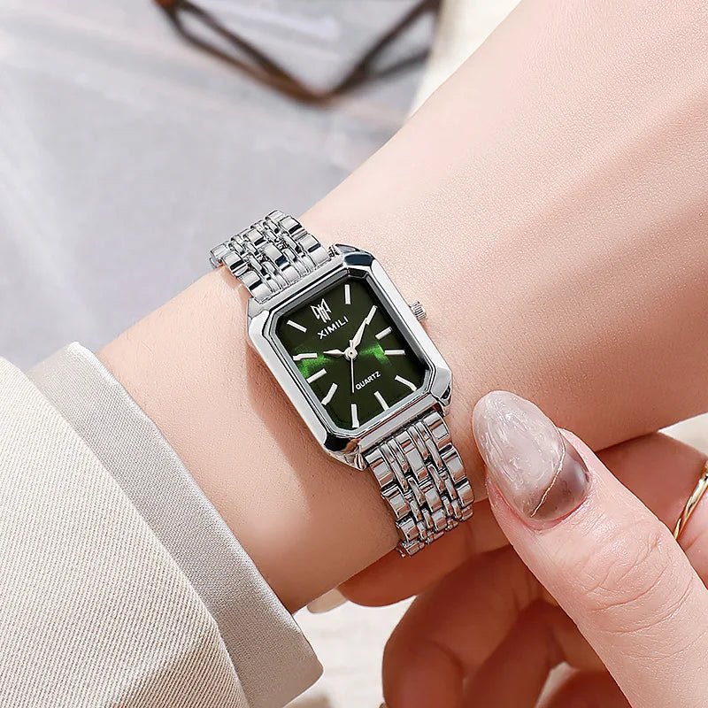 #montre_luxe# #accessoire_femme# #bijoux# #cadeau_femme# #montre_étanche# #montre_ajustable# #idée_cadeau# #mode_femme# #tendance# #élégance# #style_intemporel# #design_moderne# #montre_class